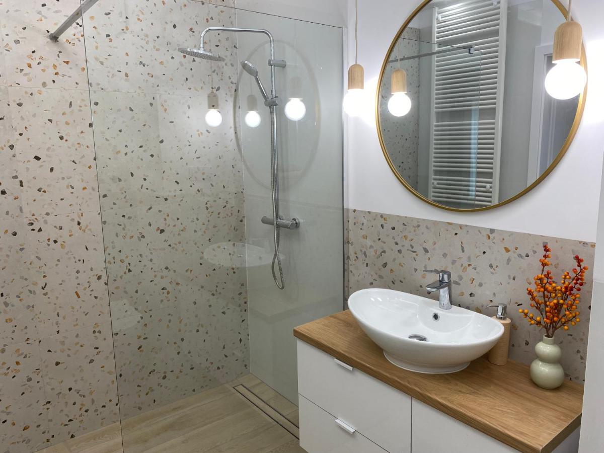 Metro Szwedzka Apartament Orange 华沙 外观 照片